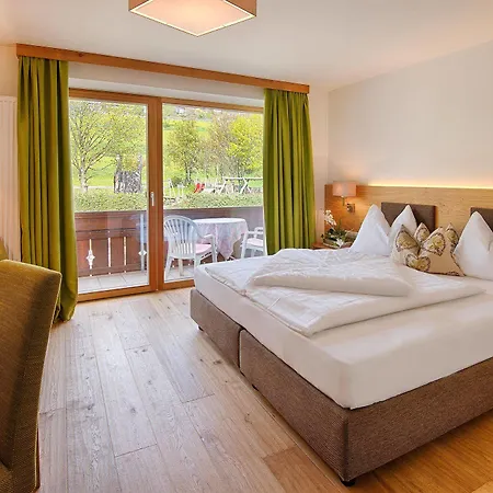 Alpin Sonnblick Hotel 4*